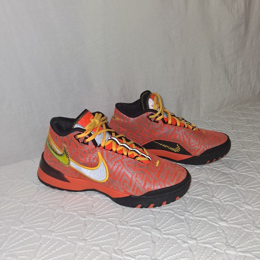 Nike Nxxt Genisus Orange Le Bron and Yellow Basketboll Shoes Mens Patterned Sz 7 - Picture 11 of 17